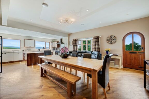 Long Hey House Image