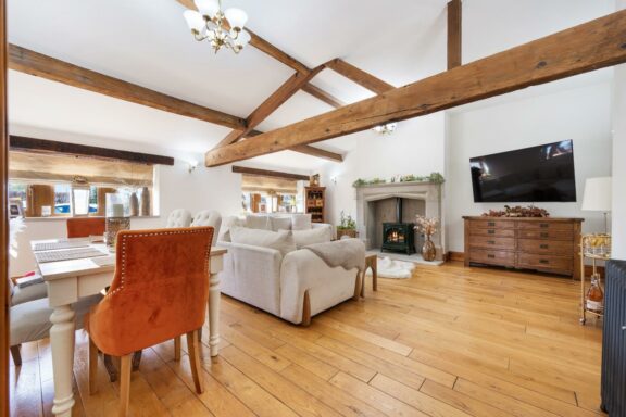 Higher Cockden Barn Image